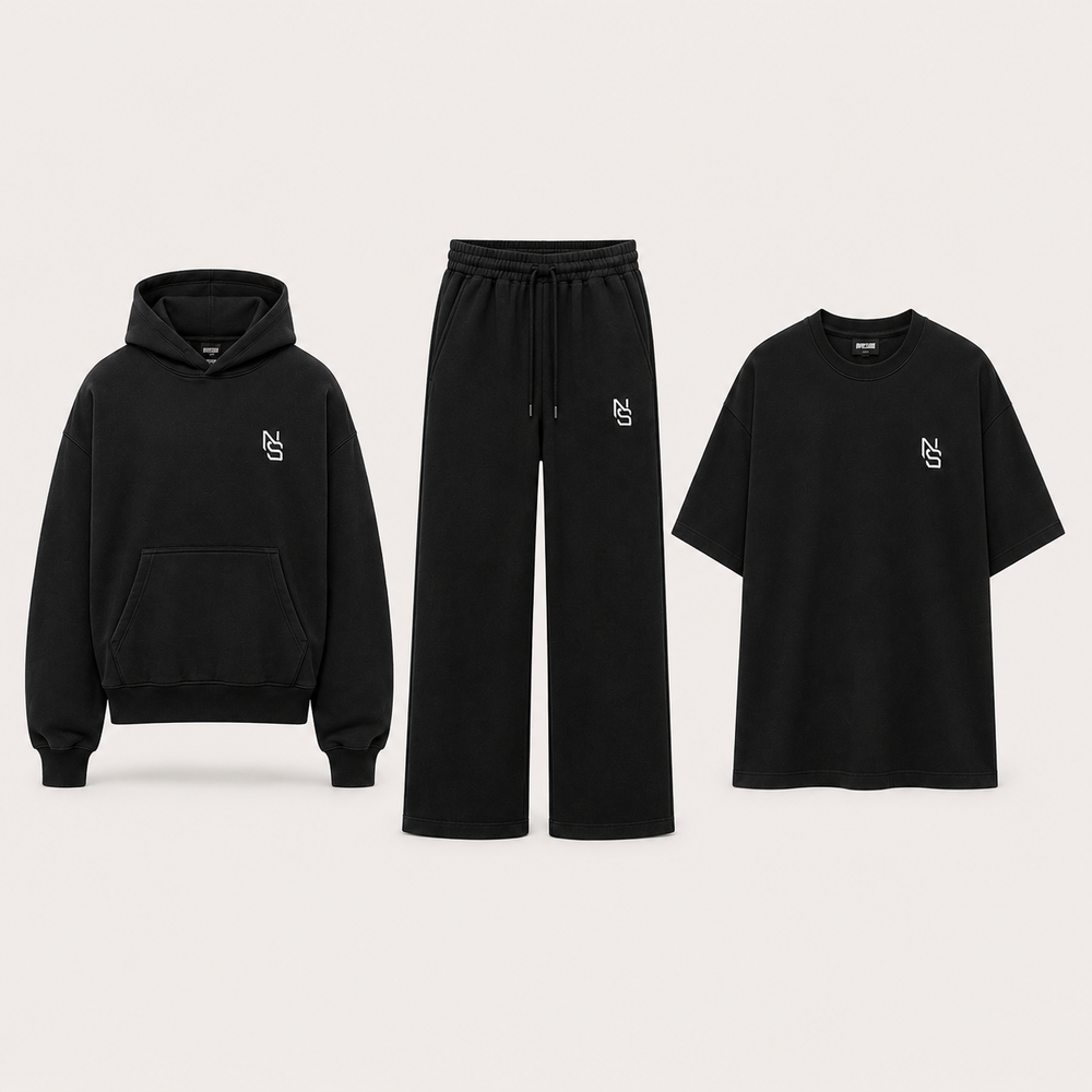 NVRSAME Core Black 3-Piece Set – Vorderansicht: Hoodie, Wide-Leg Pants und T-Shirt